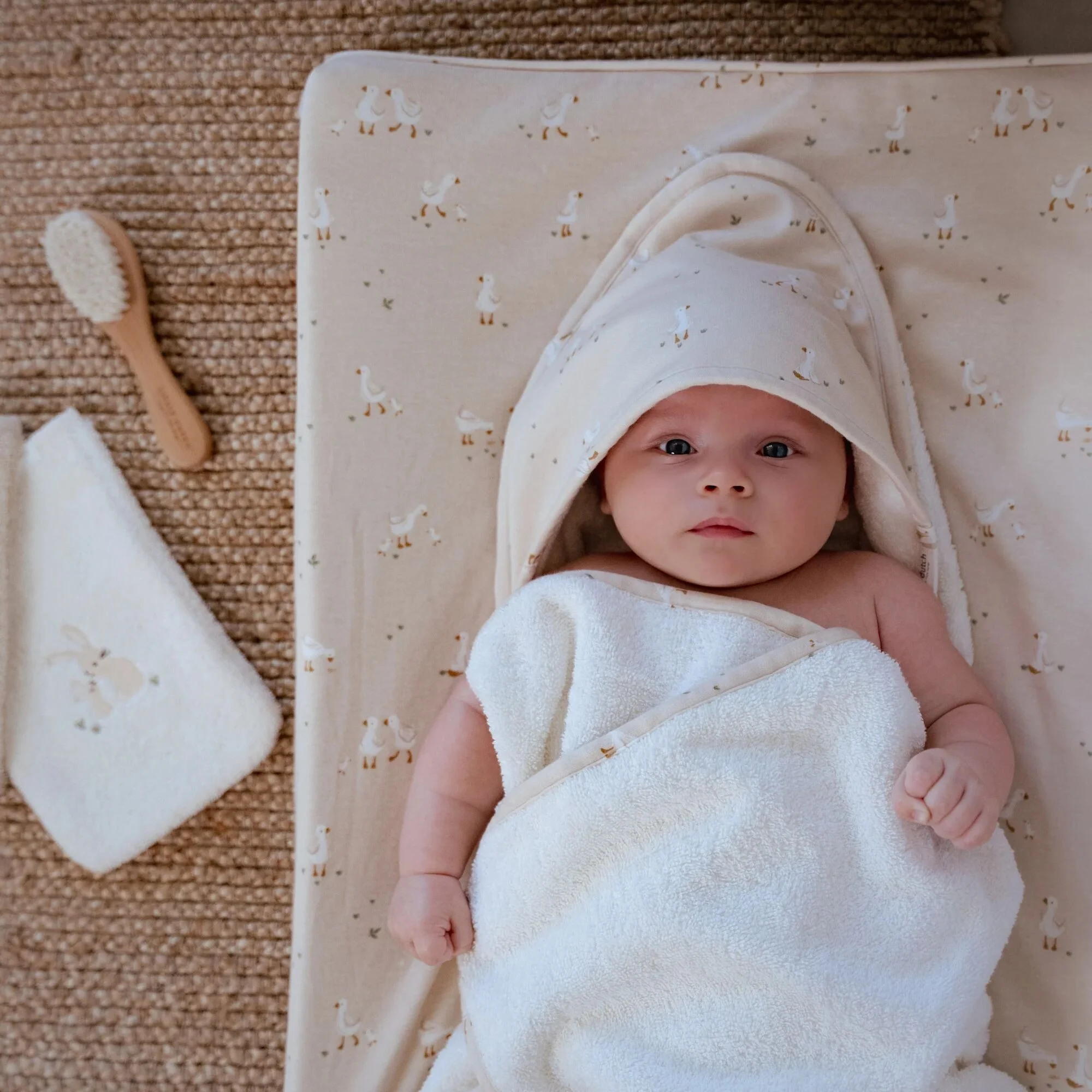 Aankleedkussenhoes - Beige - Newborn Naturals - Little Goose – Image 2