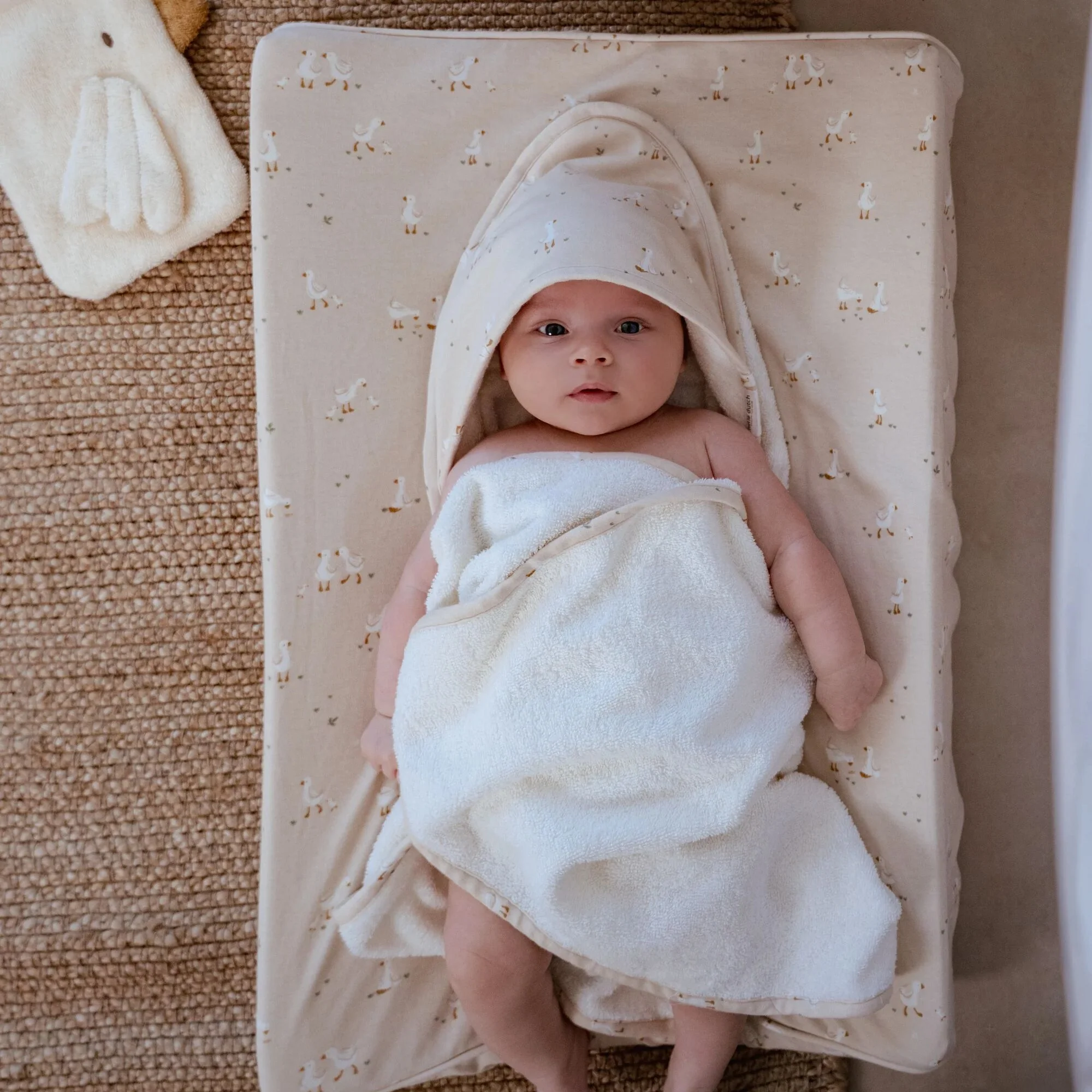 Aankleedkussenhoes - Beige - Newborn Naturals - Little Goose – Image 4